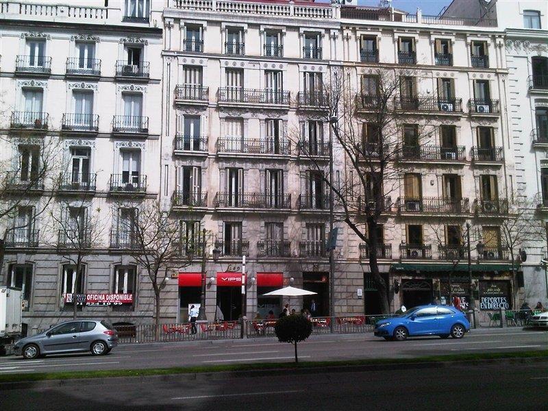 Boutike Cibeles Apartment Мадрид Екстериор снимка